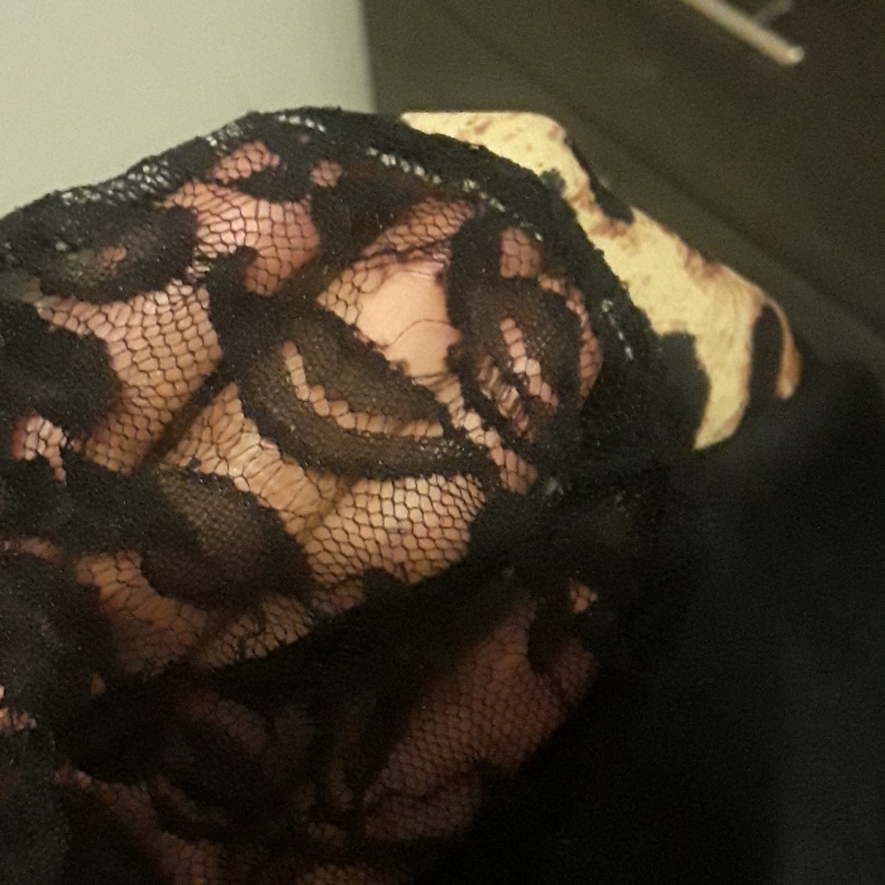 Dress - Picture 3 of 3